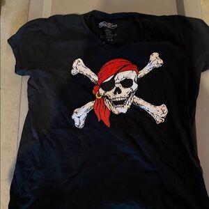 Women Black Pirate Skull T-Shirt